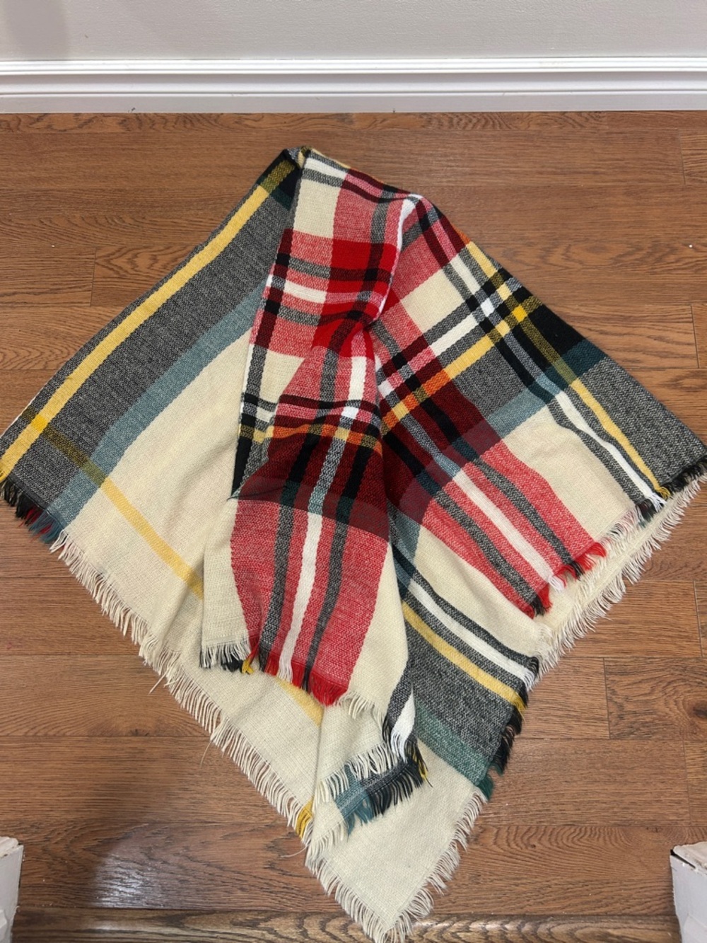 Cozy Plaid Fringe Blanket Scarf in Cream, Red, Gray